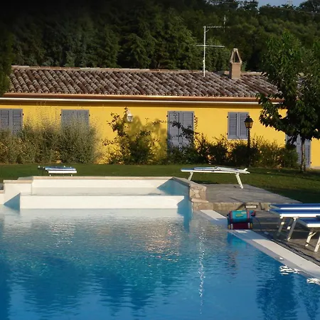 Agroturismo La Tenuta Del Giglio Tavullia